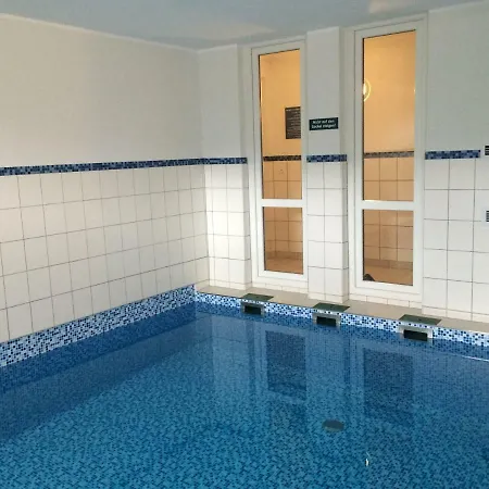 Haus Roland 32 צינוביץ